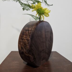 Flower Vase - Walnut